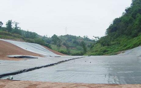 Φ80软式透水管配合复合国内精品久久久久久久影视麻豆膜库底到位施工
