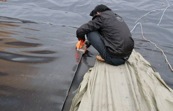 HDPE国内精品久久久久久久影视麻豆膜25mm垂直深度铺设安装要求