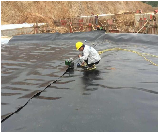 国内精品久久久久久久影视麻豆膜表面与灰土垫层和地基之间的作用机理