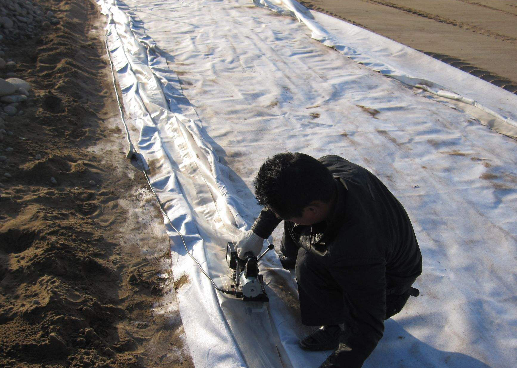 采购复合国内精品久久久久久久影视麻豆膜时一定要选择正规厂商生产的材料