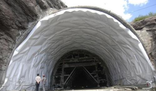 防水板与国内精品久久久久久久影视麻豆布的铺设与固定