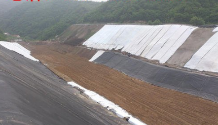 常用的防渗处理措施主要是防渗墙防渗、灌浆防渗和新材料防渗